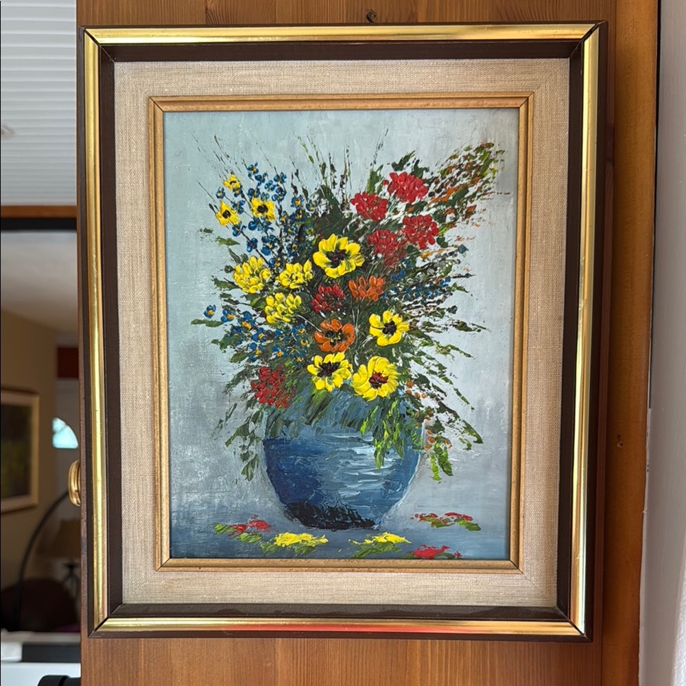 Original Floral Still Life oil Painting framed. 11”x13” framed. Art 9.5”x7.5”